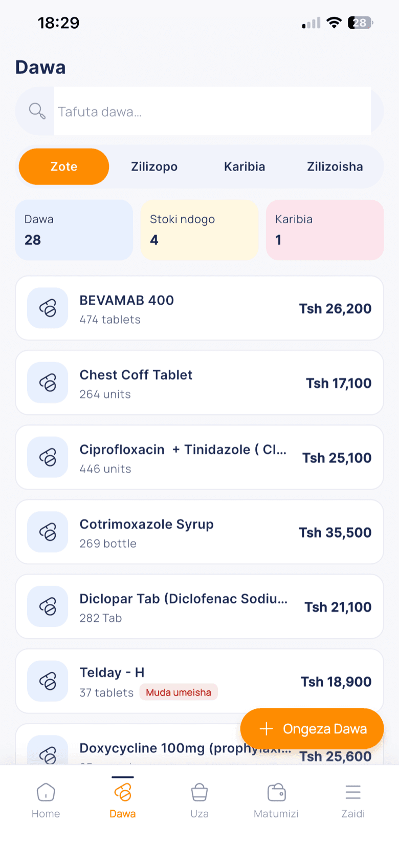 Medicines screen in the mobile app: medicine list, low stock and an expired item